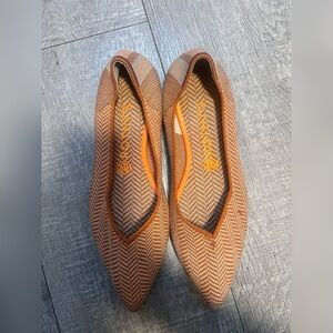 Rothys Authentic Retired Camel Herringbone Merino Wool Point Flats Size 9